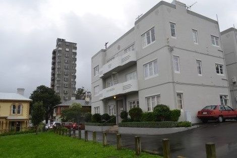 Photo of property in San Marino Apartments, 7/4 Oak Park Avenue, Te Aro, Wellington, 6011