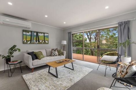 Photo of property in 13 Yelash Road, Massey, Auckland, 0614