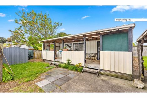 Photo of property in 2/8 Chartwell Avenue, Glenfield, Auckland, 0629