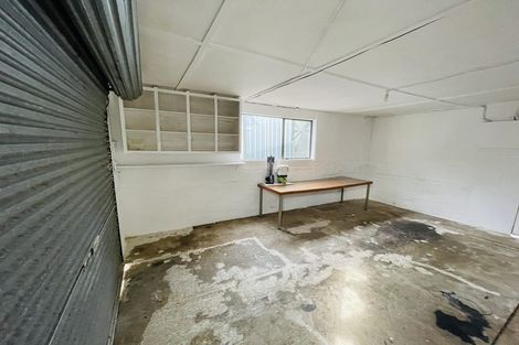 Photo of property in 211 Titirangi Road, Titirangi, Auckland, 0604