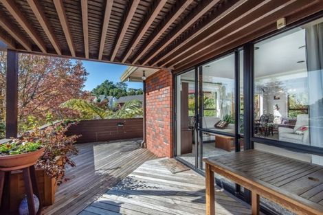 Photo of property in 8 Kallista Place, Browns Bay, Auckland, 0630