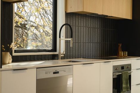 Photo of property in 55 Deans Avenue, Addington, Christchurch, 8011