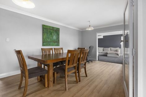 Photo of property in 70 Kahu Road, Paremata, Porirua, 5024