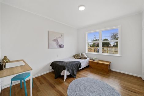 Photo of property in 2/1 Cross Street, Papakura, 2110