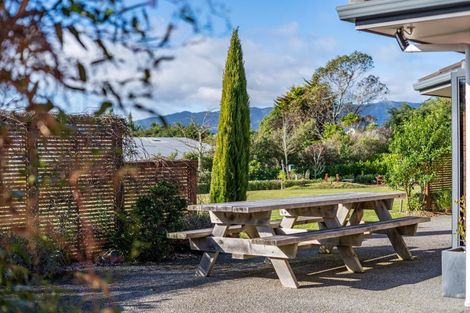 Photo of property in 76 Kirton Drive, Riverstone Terraces, Upper Hutt, 5018