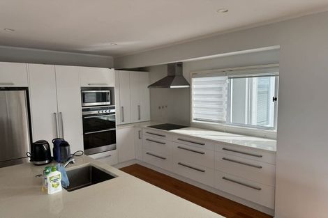 Photo of property in 51 Tiri Road, Manly, Whangaparaoa, 0930