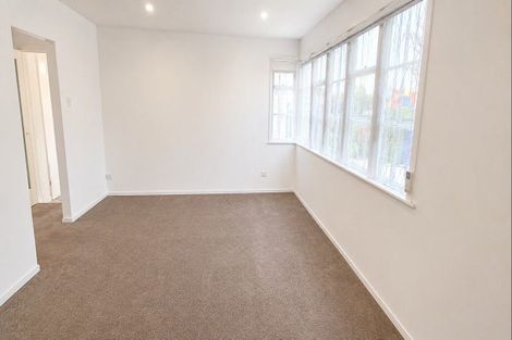Photo of property in 1 Pinfold Avenue, Hamilton East, Hamilton, 3216