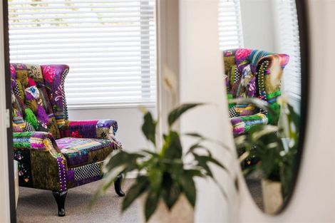 Photo of property in 17 Palliser Place, Milson, Palmerston North, 4414