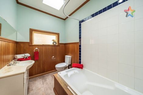 Photo of property in 51 Pohutukawa Street, Woburn, Lower Hutt, 5010