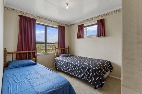 Photo of property in 2a Kiharoa Street, Otaki Beach, Otaki, 5512