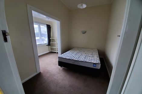 Photo of property in 18 Somerset Avenue, Newtown, Wellington, 6021