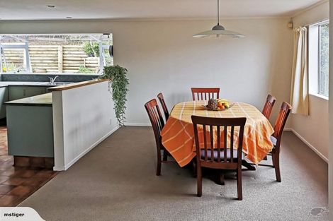 Photo of property in 10 Jasons Place, Churton Park, Wellington, 6037