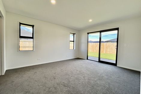 Photo of property in 18 Songpa Street, Halswell, Christchurch, 8025