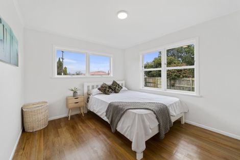 Photo of property in 2/1 Cross Street, Papakura, 2110