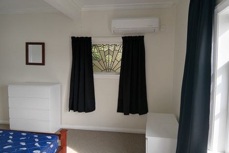 Photo of property in 112 Grafton Road, Roseneath, Wellington, 6011