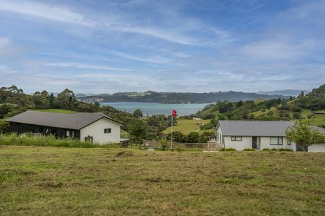 Photo of property in 5 Tironui Place, Whitianga, 3510
