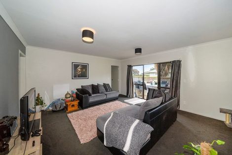 Photo of property in 65 Seaview Road, Marfell, New Plymouth, 4310