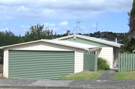 Photo of property in 71 Fairclough Road, Beach Haven, Auckland, 0626