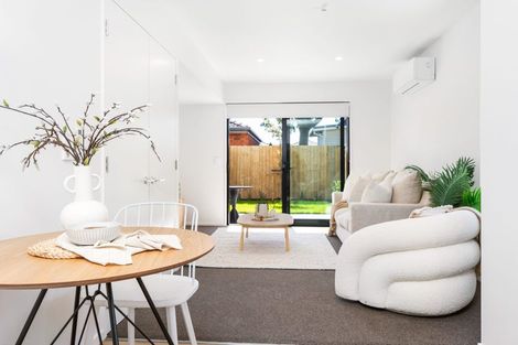 Photo of property in 2/39 Waltham Road, Sydenham, Christchurch, 8023