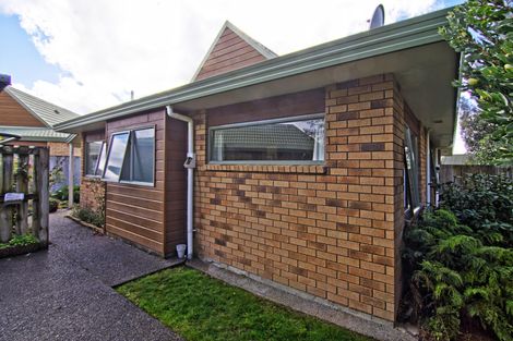Photo of property in Holdsworth Villas, 42/2 William Donald Drive, Solway, Masterton, 5810