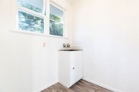 Photo of property in 2 Patea Place, Terrace End, Palmerston North, 4410