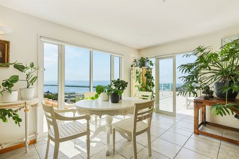 Photo of property in 7 Gardenhill Lane, Redcliffs, Christchurch, 8081