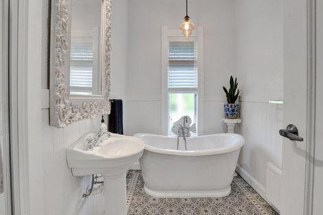 Photo of property in 500 Richmond Road, Lepperton, New Plymouth, 4373