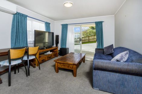 Photo of property in 121 Browns Bay Road, Browns Bay, Auckland, 0630