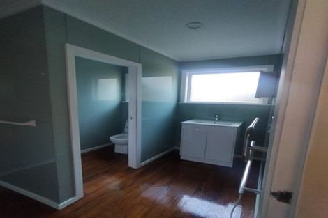 Photo of property in 31 Pembroke Road, Northland, Wellington, 6012