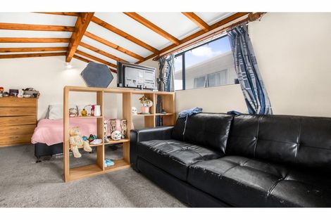 Photo of property in 6 Narada Place, Papatoetoe, Auckland, 2025