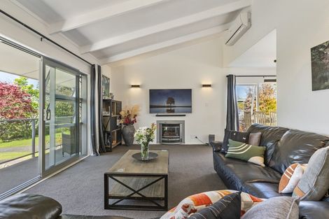 Photo of property in 13 Fairview Place, Te Puke, 3119