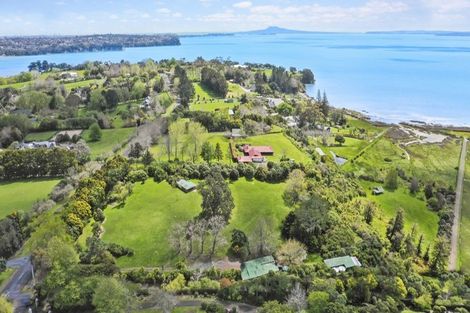 Photo of property in 329 Clifton Road, Whitford, Howick, 2571