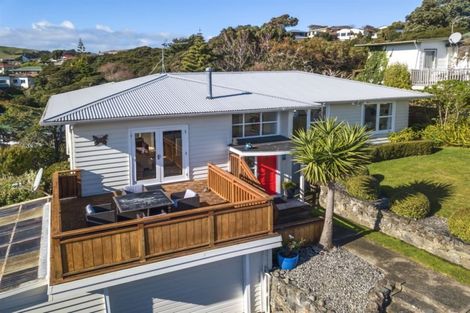 Photo of property in 4 Taupo Crescent, Plimmerton, Porirua, 5026