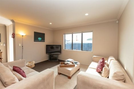 Photo of property in 14 Tarrango Way, Rototuna, Hamilton, 3210