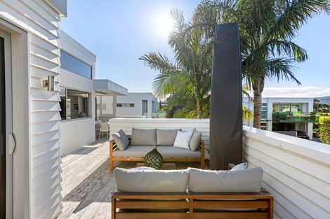Photo of property in 517b Ocean Road, Whangamata, 3620