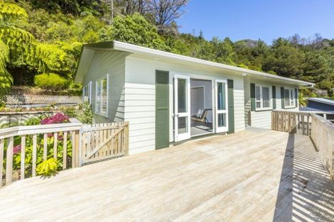 Photo of property in 54 Ngahere Street, Stokes Valley, Lower Hutt, 5019