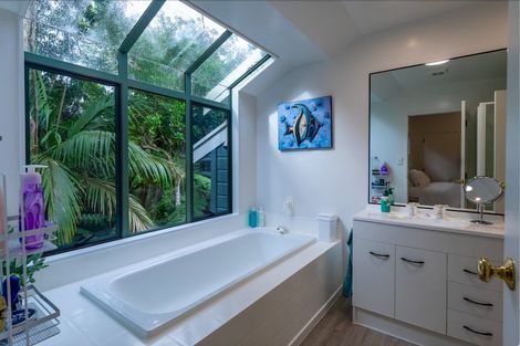 Photo of property in 153 Woodlands Park Road, Titirangi, Auckland, 0604