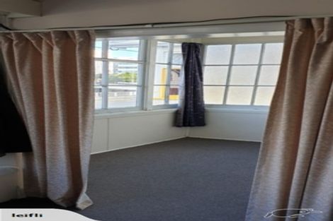Photo of property in 76 Tinakori Road, Thorndon, Wellington, 6011