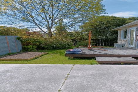 Photo of property in 27 Hollyford Avenue, Bryndwr, Christchurch, 8053