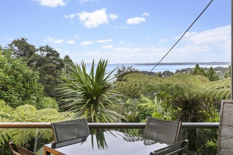 Photo of property in 94 Takahe Road, Titirangi, Auckland, 0604