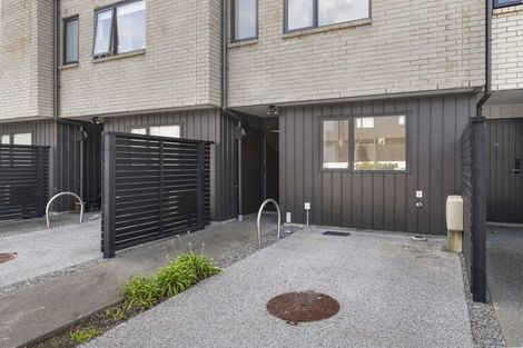 Photo of property in 11/28 Westgate Drive, Westgate, Auckland, 0614