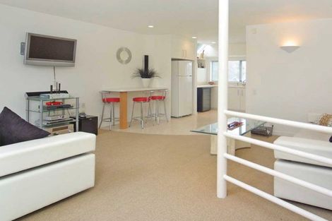 Photo of property in 80 Beacon Hill Road, Strathmore Park, Wellington, 6022