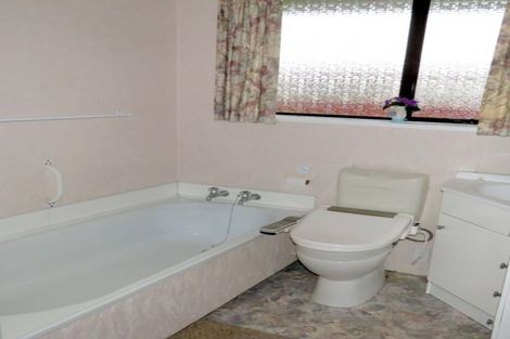 Photo of property in 22 Walbrook Crescent, Oamaru North, Oamaru, 9400