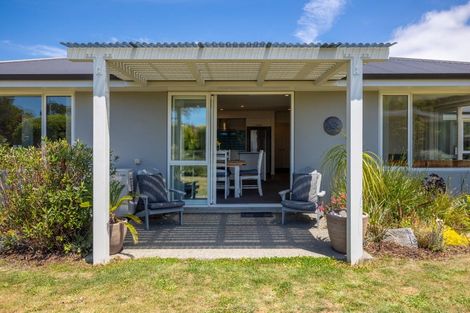 Photo of property in 2 Les Wakefield Road, Mapua, 7005