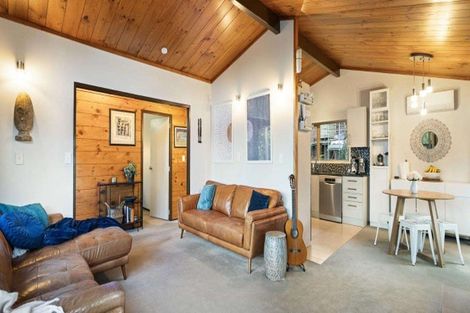 Photo of property in 35 Kurnell Drive, Botany Downs, Auckland, 2010