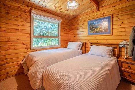 Photo of property in 8 Bayview Crescent, Duvauchelle, 7581