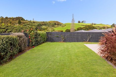 Photo of property in 5 Hayward Place, Ohauiti, Tauranga, 3112