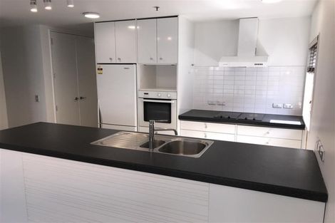 Photo of property in Montreaux Apartments, 10c/164 The Terrace, Wellington Central, Wellington, 6011