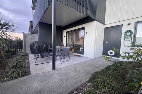 Photo of property in 6 Juniper Drive, Rosehill, Papakura, 2113