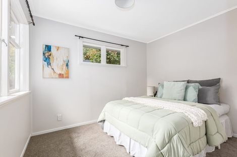 Photo of property in 40 Cornwall Crescent, Cannons Creek, Porirua, 5024